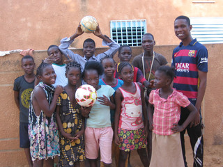 Kinder im Programm des YMCA Niger