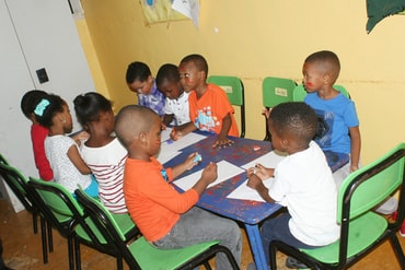 Im YMCA in der Dominikanischen Republik können Kinder eine Vorschule besuchen.