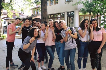 Junge Leute im CVJM Kosovo