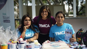 Frauen in der YMCA Werkstatt