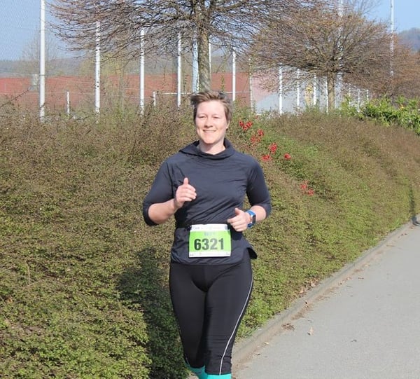 Nadine Knauf läuft bei einem Sportturnier